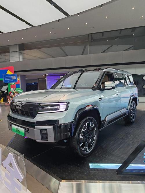 东莞38比亚迪方程豹硬派越野的爆款，英菲尼迪35周年与你共成长